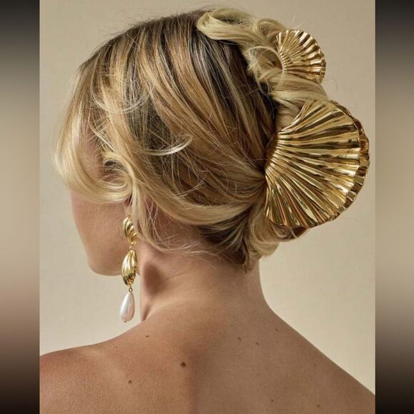 Seashell Gold Hair Clip K1 - Picture 3 of 6